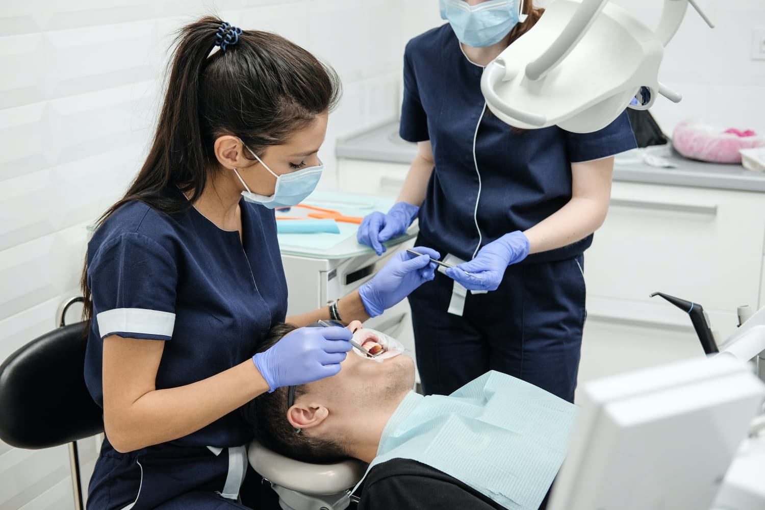 How to a Dental Assistant Brookline College