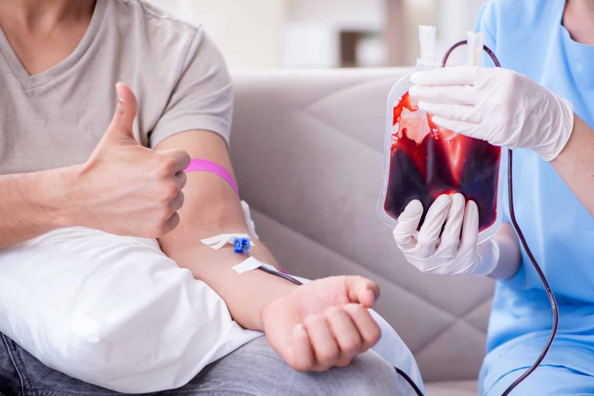Метод донора. Донорство крови. Переливание крови донор.